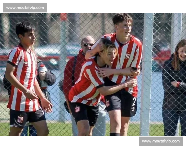 圣菲联合主场迎战拉普拉塔双方攻防博弈走势全面解析