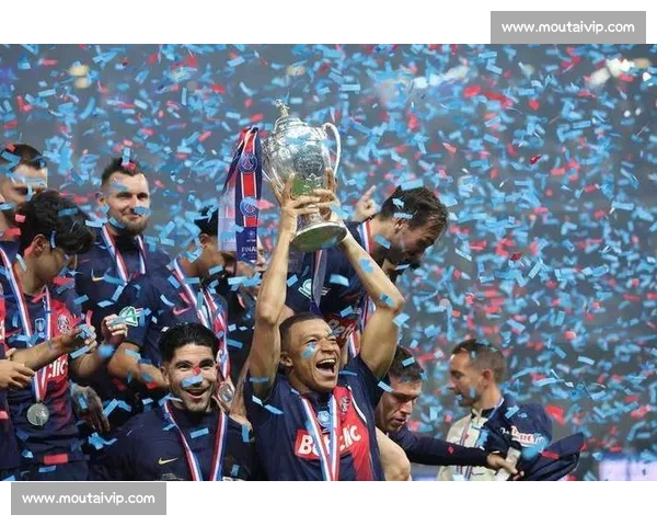 巴黎圣曼对阵圣埃蒂安强强对话看点全解析法甲焦点战胜负走向深度前瞻